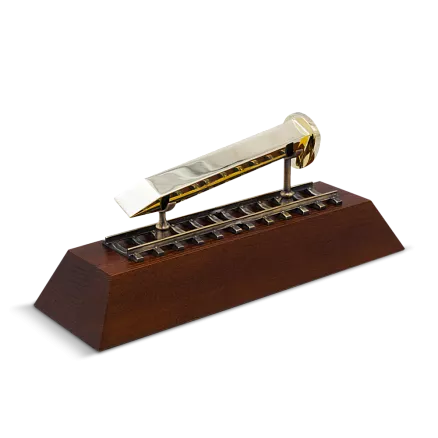 Сувенир «Золотой костыль» МП-41518