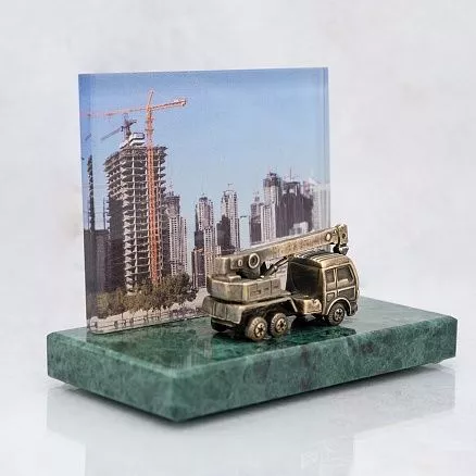 Подарочная инсталляция в подарок строителю МП-41394